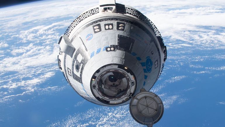 Astronautas siguen atrapados en la Starliner Astronautas siguen atrapados en la Starliner