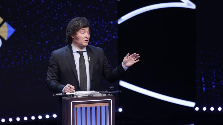 Javier Milei: "Yo creo en una Argentina libre, que se pueda comercializar con quien quiera'". Javier Milei: "Yo creo en una Argentina libre, que se pueda comercializar con quien quiera'".