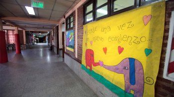 Vuelta a clases escuela vacía
