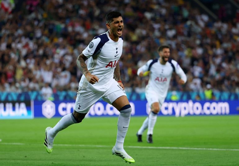 Tottenham ganaba 2-0 con un gol de Cuti Romero, pero PSG remontó y se quedó con la Supercopa