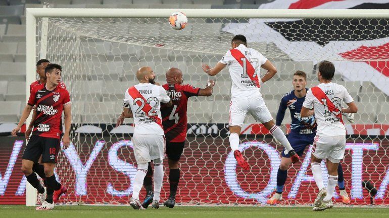 En la ida empataron 1 a 1. Díaz hizo el gol de River.