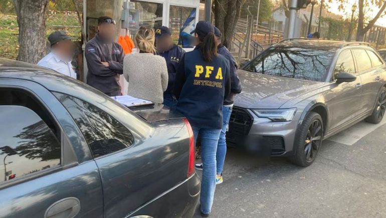 Se presume que Paul Oswald Morani lavó 350 millones de dólares para eludir restricciones cambiarias locales, es decir el famoso cepo. Se presume que Paul Oswald Morani lavó 350 millones de dólares para eludir restricciones cambiarias locales, es decir el famoso cepo.