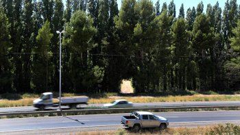 La Ruta 7 entre Vista Alegre y Centenario. La Ruta 7 entre Vista Alegre y Centenario.
