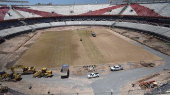 las primeras fotos del nuevo cesped del monumental las primeras fotos del nuevo cesped del monumental