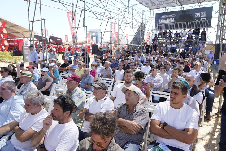 Remates récord: 170.000 cabezas subastadas entre 11 casas consignatarias. Remates récord: 170.000 cabezas subastadas entre 11 casas consignatarias.