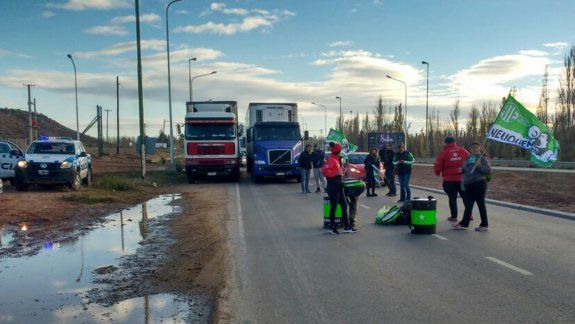 Trabajadores del SIEN liberaron el corte sobre la Ruta 7
