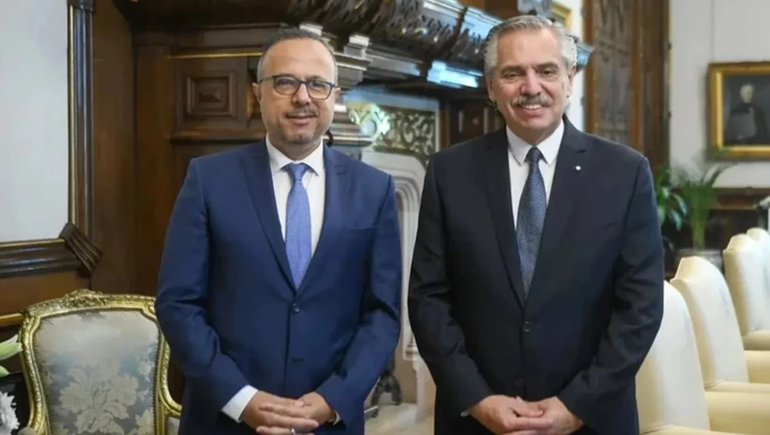 Antonio Aracre fue asesor presidencial entre febrero y abril de 2023. Antonio Aracre fue asesor presidencial entre febrero y abril de 2023.