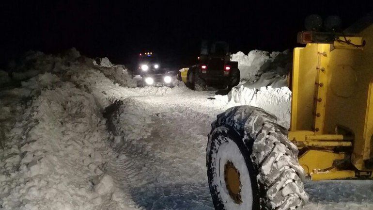 Con máquinas especiales