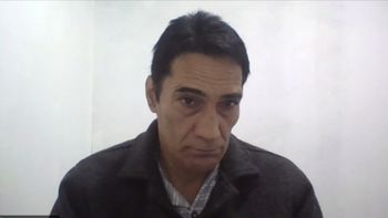 Daniel Cabrera fue condenado a prisión efectiva como reincidente, luego de acreditados años de maltrato a su ex mujer: en el peor momento le apuntó con una escopeta y quiso asfixiarla. Daniel Cabrera fue condenado a prisión efectiva como reincidente, luego de acreditados años de maltrato a su ex mujer: en el peor momento le apuntó con una escopeta y quiso asfixiarla.