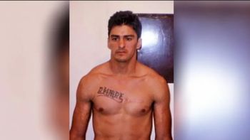 Martín Alejandro “Banana” Espiasse Pugh fue condenado por la muerte de dos policías en un ataque comando al Ministerio de Economía de Chubut, en 2007. Martín Alejandro “Banana” Espiasse Pugh fue condenado por la muerte de dos policías en un ataque comando al Ministerio de Economía de Chubut, en 2007.