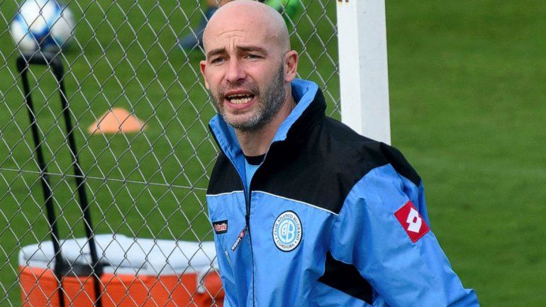 Méndez se fue de Belgrano luego del empate contra Talleres.