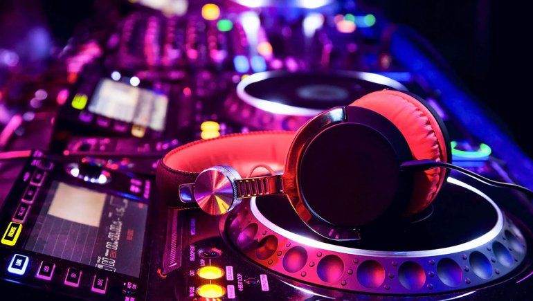 Los disc jockeys neuquinos se reinventan en la pandemia