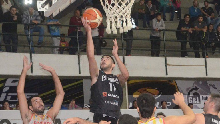 El Torito, cerca de robar el primero