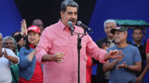 Maduro utilizó la canción para expresar su rechazo a la avanzada estadounidense. Maduro utilizó la canción para expresar su rechazo a la avanzada estadounidense.