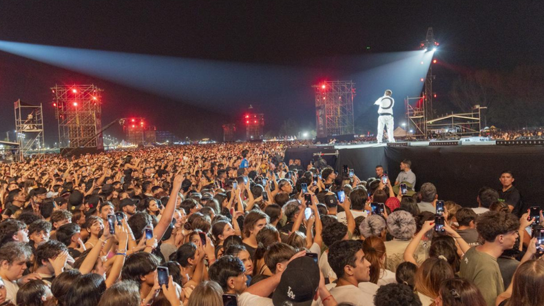 De Lit Killah a una casa de regalo: las sorpresas que trae la Fiesta de la Confluencia 2026 | LM Neuquen De Lit Killah a una casa de regalo: las sorpresas que trae la Fiesta de la Confluencia 2026