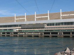 Neuquén y Río Negro acordaron con la Secretaría de Energía que las provincias serán parte del concurso que definirá el concurso de las represas. Neuquén y Río Negro acordaron con la Secretaría de Energía que las provincias serán parte del concurso que definirá el concurso de las represas.