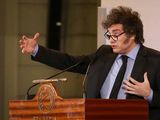 El presidente Milei festejó el salto que dio la economía en febrero, anunciado por el INDEC.