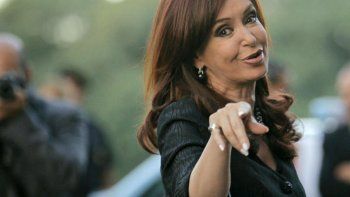 Cristina Kirchner es más popular que el presidente de Argentina Cristina Kirchner es más popular que el presidente de Argentina