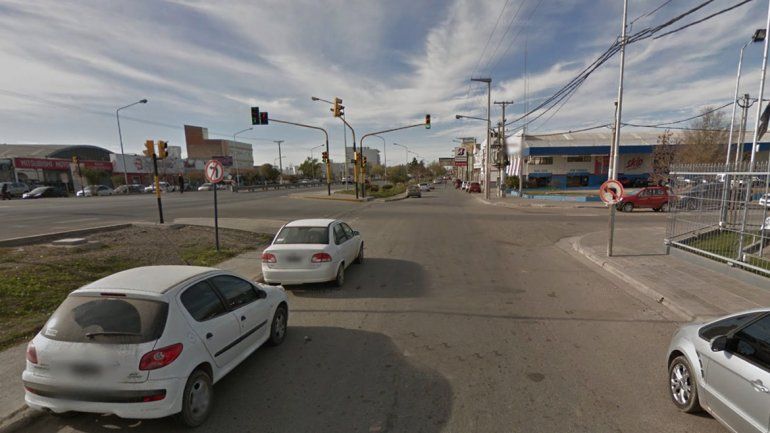 Calle Perticone casi Linares en Neuquén.