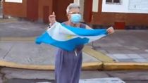Detrás de la imagen viral también había una vida sencilla, marcada por los recuerdos del barrio, el valor del trabajo y una devoción intacta por la Selección. Detrás de la imagen viral también había una vida sencilla, marcada por los recuerdos del barrio, el valor del trabajo y una devoción intacta por la Selección.