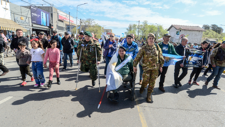 El pronóstico del tiempo para este domingo será bueno. Por la tarde habrá desfile aniversario en el oeste de Neuquén. (Foto archivo) El pronóstico del tiempo para este domingo será bueno. Por la tarde habrá desfile aniversario en el oeste de Neuquén. (Foto archivo)