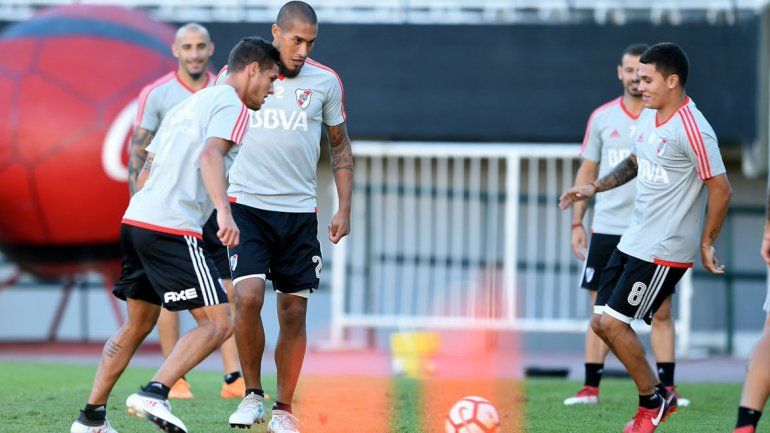 La práctica millonaria en el Monumental antes de partir a Lima.