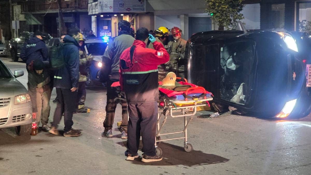 Accidente en pleno centro de Neuquén capital.