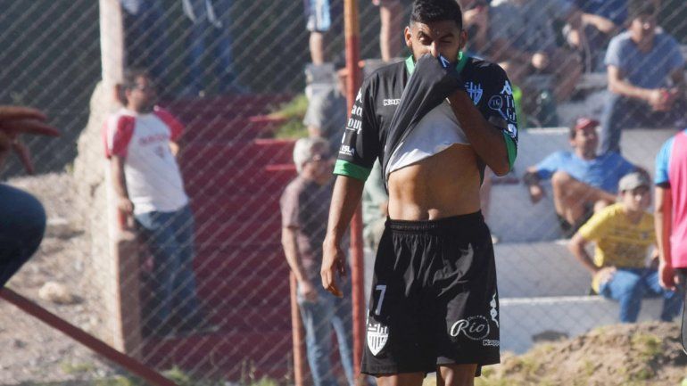 Carrera se había torcido un tobillo en el partido ante el Rojo en Neuquén.