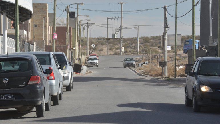En el barrio Mercantiles se armó una polémica por el sentido de esta calle.