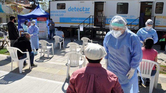 Martes negro: 11 muertes y 333 nuevos casos en Neuquén