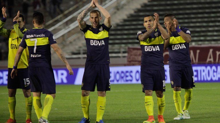¡No te vayas, campeón! Boca y Tevez, en carrera
