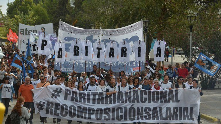 Los docentes ya tienen fecha para iniciar las discusiones salariales con el gobierno