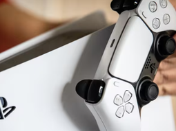 La subasta de ARCA ofrece una oportunidad para adquirir la PlayStation 5 a un precio más accesible que en el mercado tradicional. La subasta de ARCA ofrece una oportunidad para adquirir la PlayStation 5 a un precio más accesible que en el mercado tradicional.