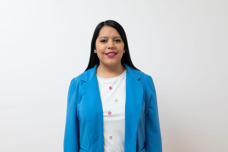 Lourdes Salazar, psicóloga. Lourdes Salazar, psicóloga.