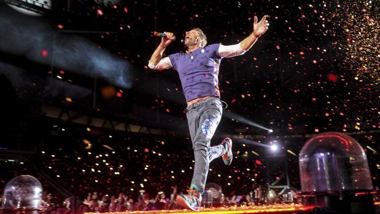 La Plata deliró con la versión De música ligera de Coldplay