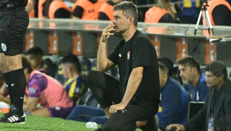 La dura crítica del DT de Independiente a los torneos de la AFA
