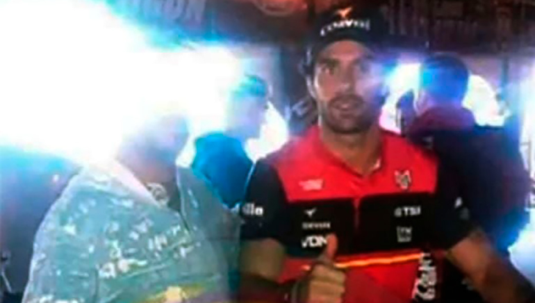 Video: el traslado del hincha que habría sido golpeado por Manu Urcera