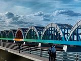 Cipo y Neuquén convertirán el Puente Viejo en un símbolo de la región 