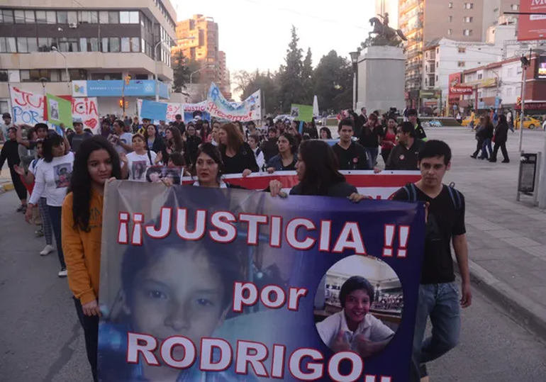 Una de las marchas que se hicieron reclamando justicia por Rodrigo Gallardo. Una de las marchas que se hicieron reclamando justicia por Rodrigo Gallardo.