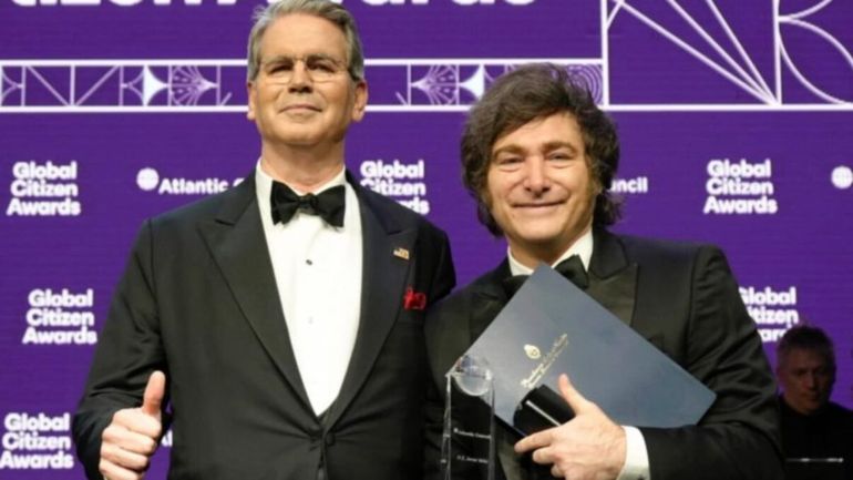 La doble cancelación, primero la de Milei y luego la de Bessent, encendió interrogantes sobre la solidez del vínculo bilateral y el futuro del apoyo financiero. La doble cancelación, primero la de Milei y luego la de Bessent, encendió interrogantes sobre la solidez del vínculo bilateral y el futuro del apoyo financiero.