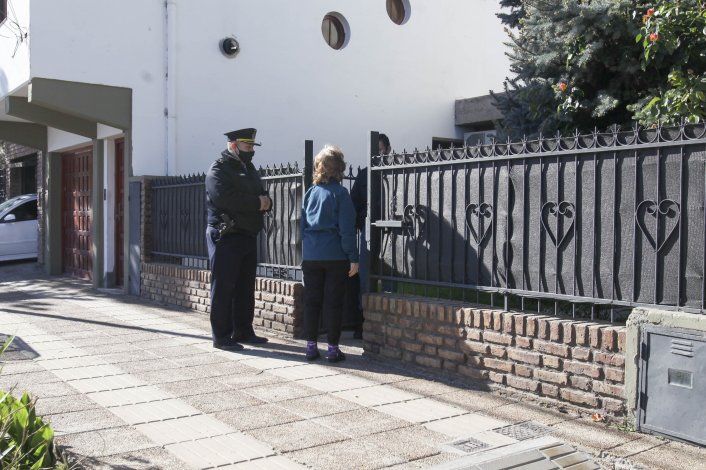 Les robaron los $20 mil de ahorros a dos ancianos