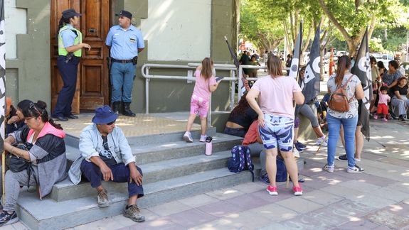 Reclamo de organizaciones sociales en Neuquén: piden una asistencia de $250.000