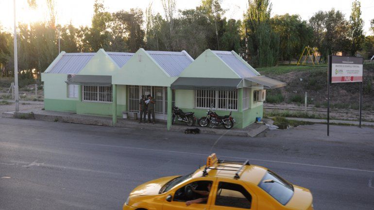 Trabajadores de CIPPA protestan en los puentes que unen Neuquén y Cipolletti