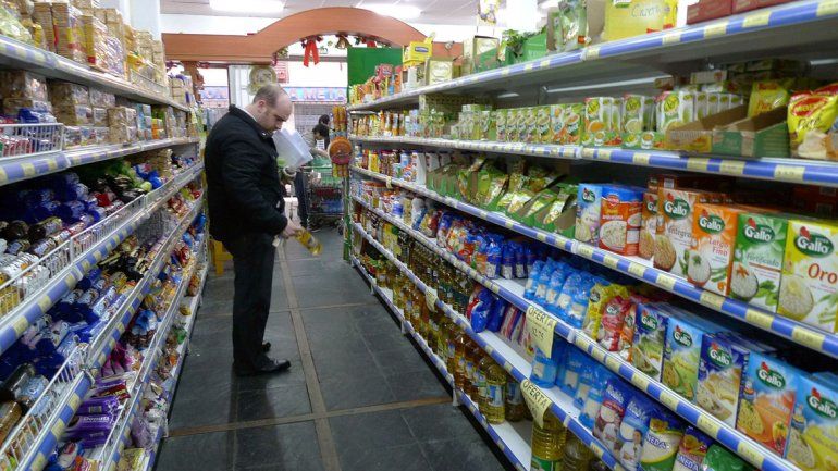 Las ventas minoristas siguen cayendo en todo el país