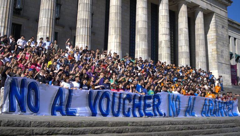 La Federación Universitaria Argentina contra la educación arancelada y los vouchers
