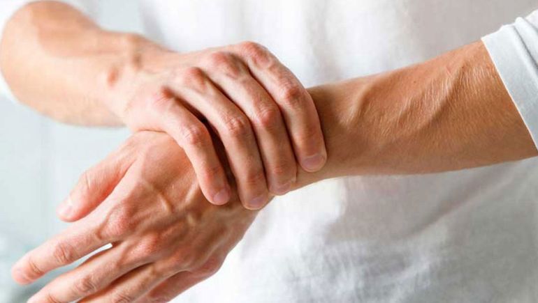 ¿La humedad causa dolor en las articulaciones?