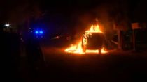 El crimen del joven generó gran conmoción en la comunidad y hubo graves disturbios en las calles. El crimen del joven generó gran conmoción en la comunidad y hubo graves disturbios en las calles.