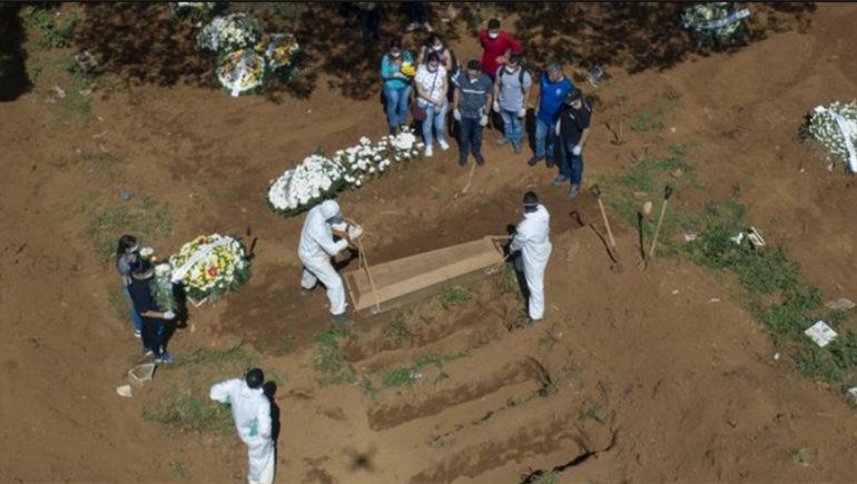 Brasil suma 428 nuevas muertes en un solo día y mas de  6.300 fallecidos