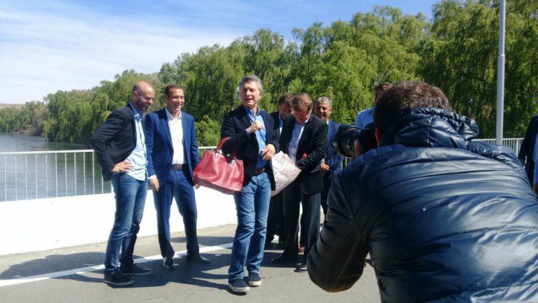 Los regalos que recibió el presidente tras su visita