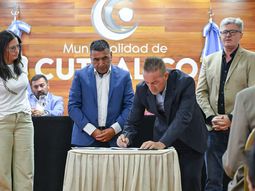 cutral co y plaza huincul tendran su centro oncologico: firmaron el contrato para la obra cutral co y plaza huincul tendran su centro oncologico: firmaron el contrato para la obra